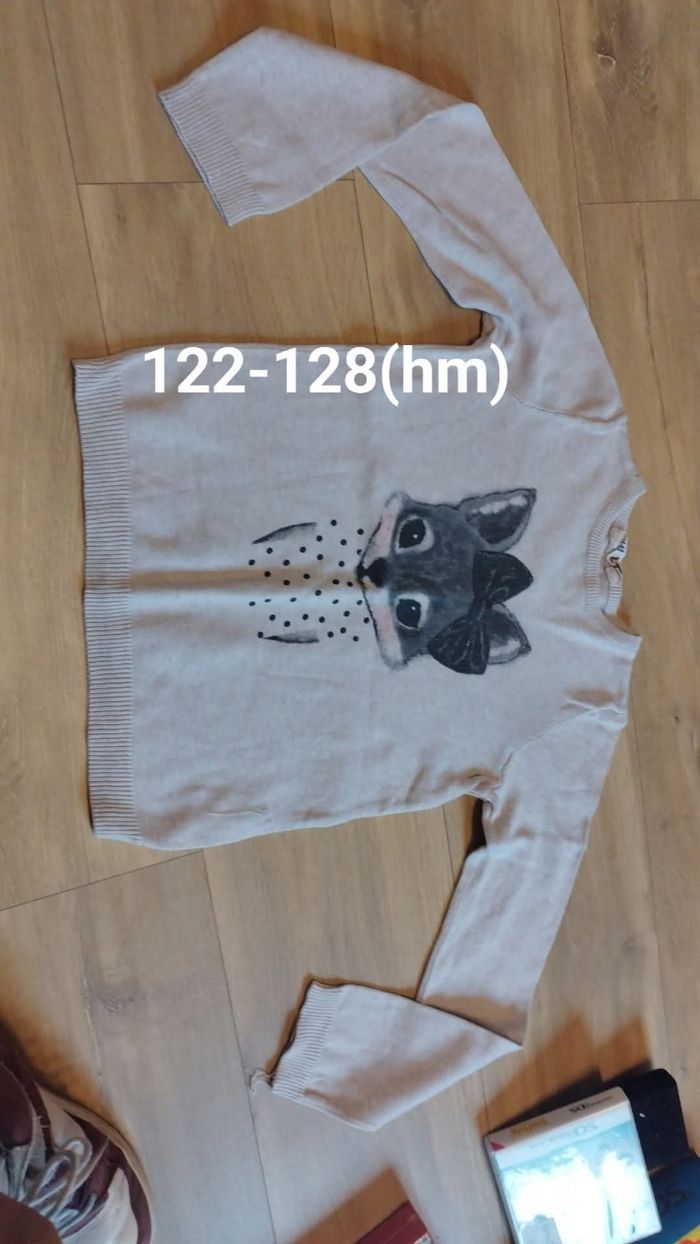 Pull fille taille 122-128.  7-8 ans