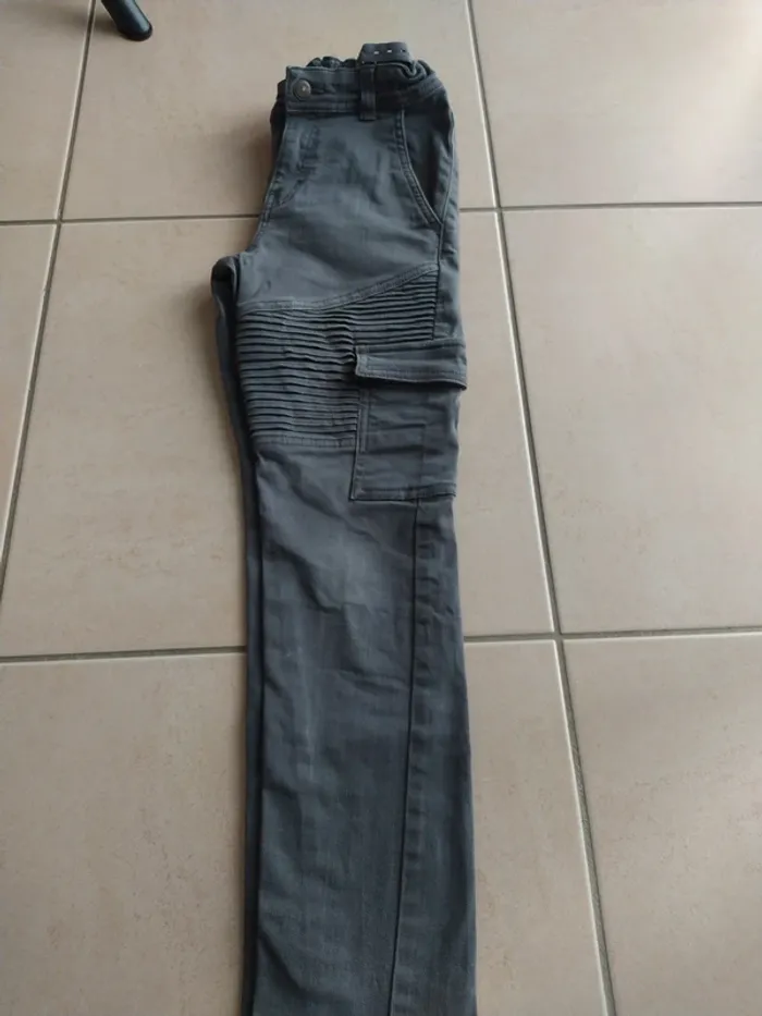 Pantalon Jeans garçon taille 10 ans Marque Kiabi - photo numéro 8