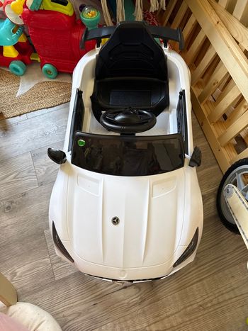 Voiture électrique enfant 