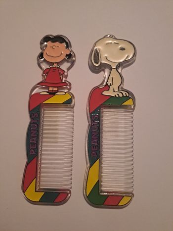 Lot de 2 peignes neuf Peanuts Snoopy