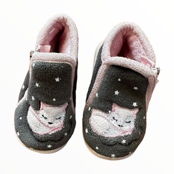 Chaussons renard Gémo taille 18 TBE (5€)