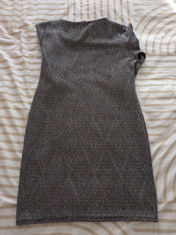 Robe Droite Camaïeu - Motif Géométrique Tricolore & Fils Dorés - photo numéro 3