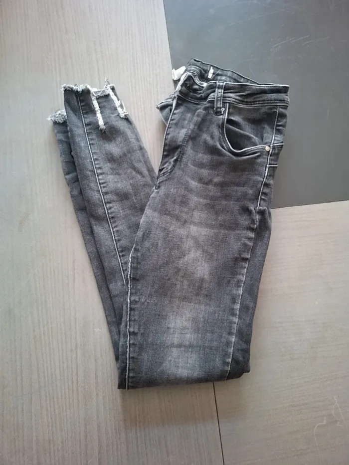 Lot 2 jeans taille 36 - photo numéro 5