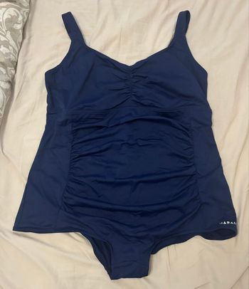 Maillot de bain bleu marine une pièce