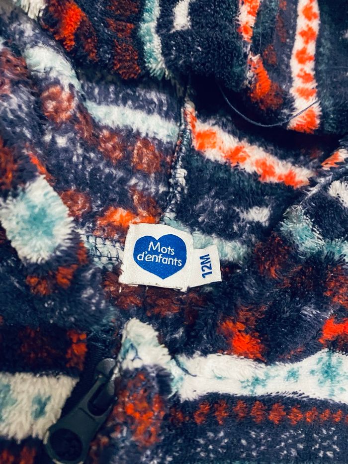 Grenouillère Noël 12 mois – Bleu foncé flocons & rennes – Zip avant – Très bon état - photo numéro 3