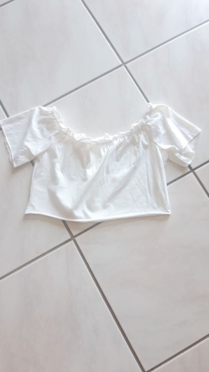 Haut court blanc