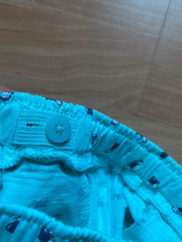 Beau short turquoise Obaïbi T. 6 mois/68 cm garçon neuf avec étiquette - photo numéro 6