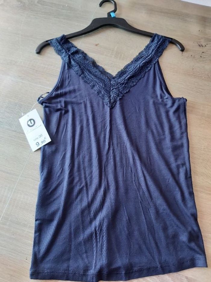 Débardeur neuf taille 36