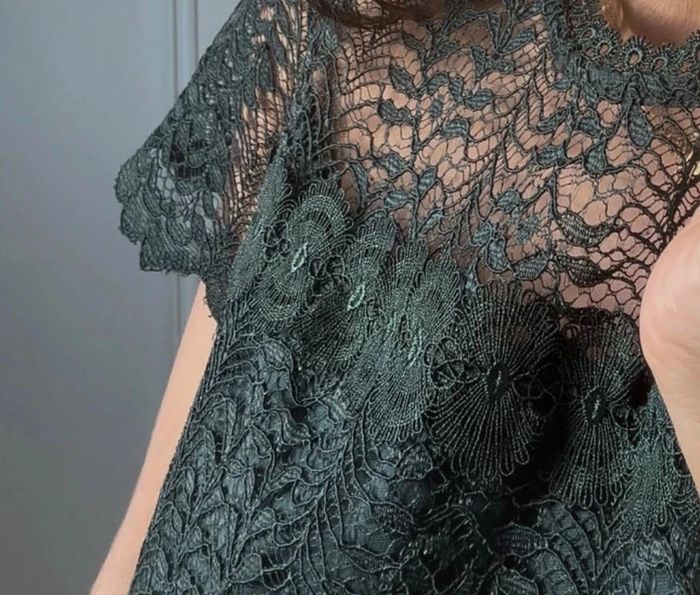 Top Kookaï en dentelle vert taille 36 très bon état - photo numéro 5