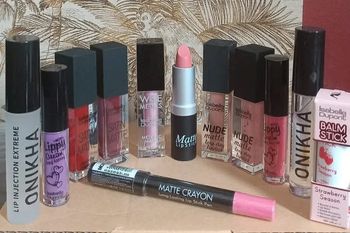 Maquillage lèvre onikha au choix voir dans le descriptif