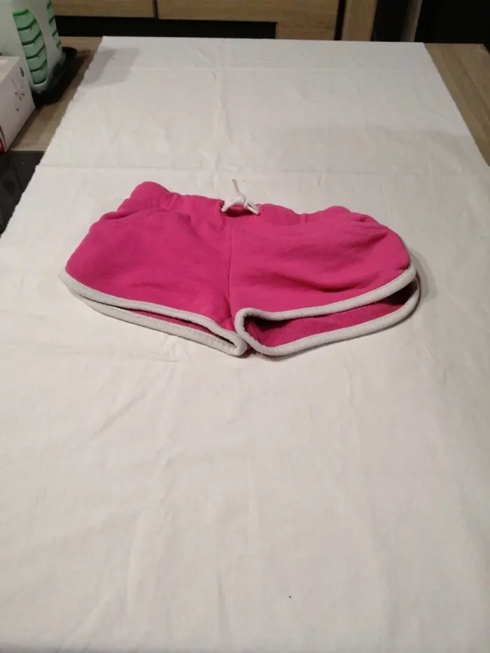 Short 6 ans
