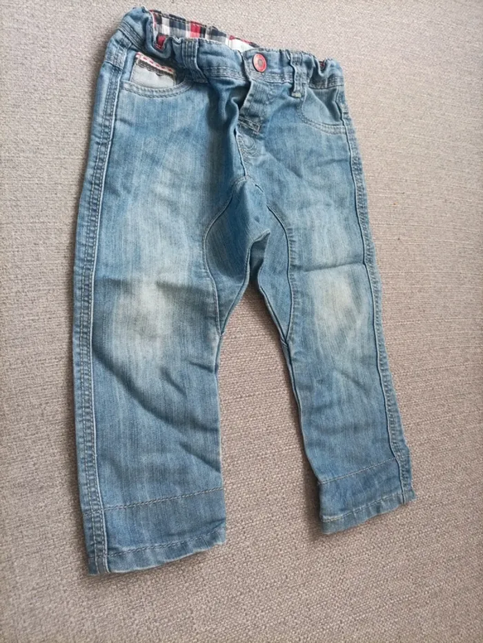 Lot jeans 18 mois - photo numéro 5