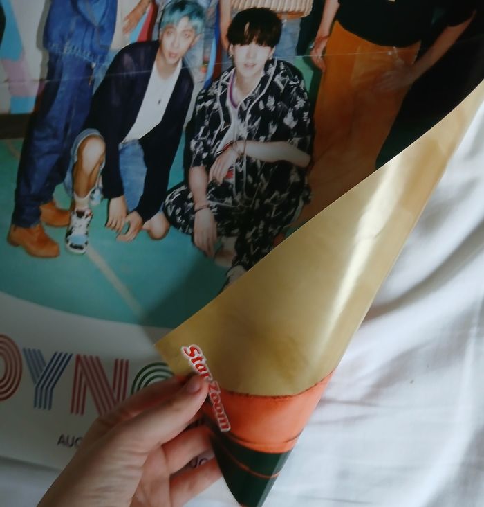 Poster BTS lots recto verso - photo numéro 4