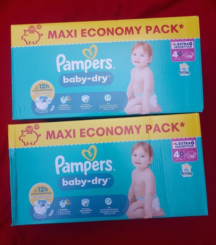 2 cartons de couches Pampers baby-dry T4+ taille 4+