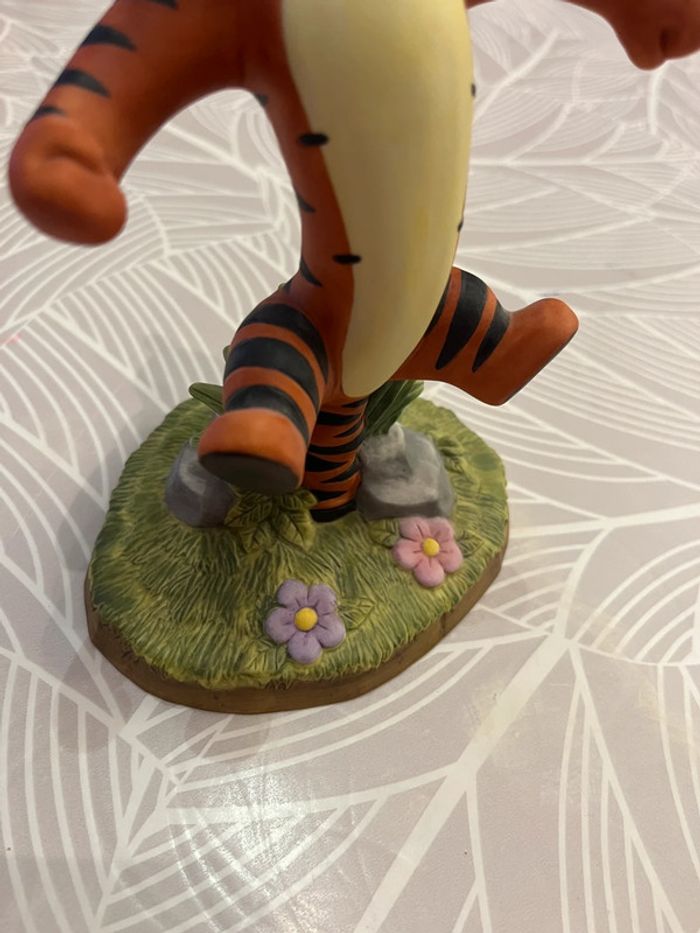 Statuette Tigrou en porcelaine - photo numéro 5