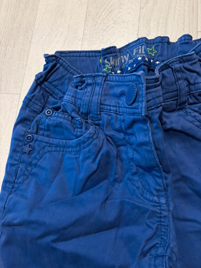 Pantalon bleu skinny 10 ans jbc tres bon état - photo numéro 2