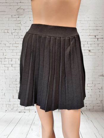 Mango jupe patineuse plissée en maille * taille S *