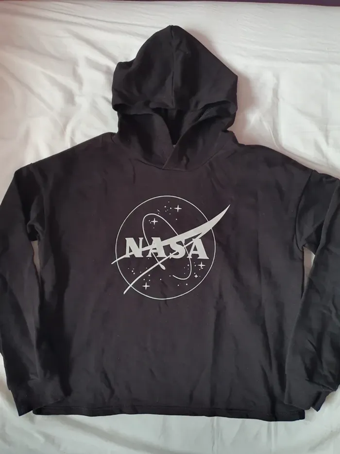 Sweat fin noir à capuche H&M nasa