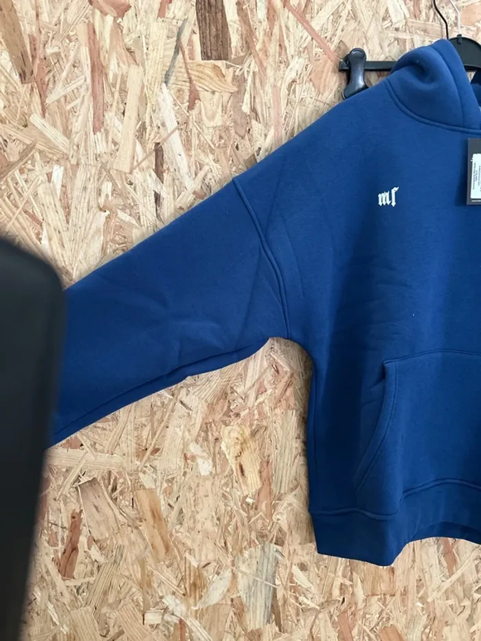 Pull sweat à capuche - photo numéro 8
