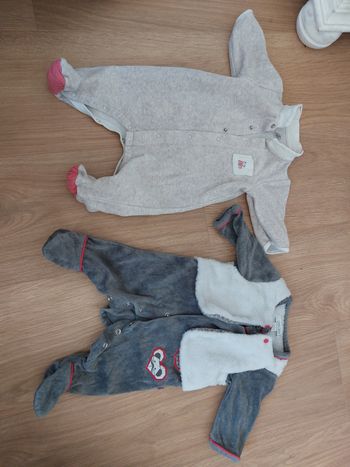 Lot 2 pyjamas velours 