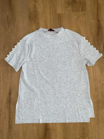 t-shirt s