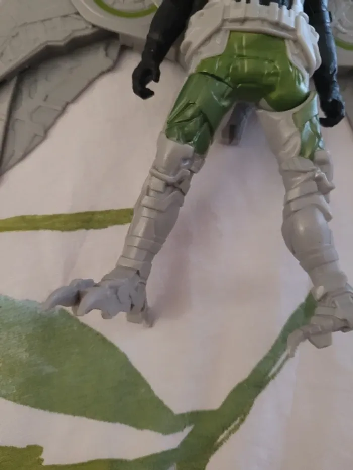 Spiderman faucon vulture - photo numéro 3