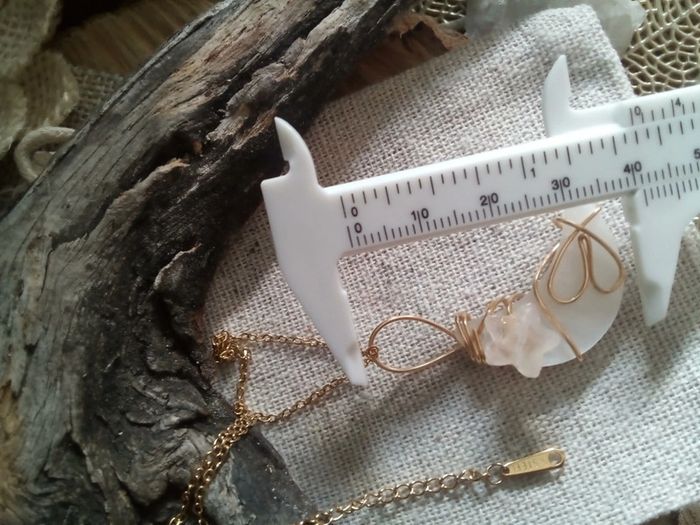 Collier lune blanche et étoile en pierre de quartz rose naturelle - photo numéro 3