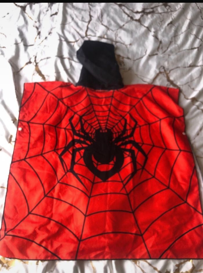 Sortie de bain shein spiderman 6 ans - photo numéro 5