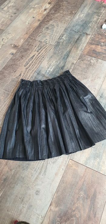 Jupe cache cache taille 36 en très bon état