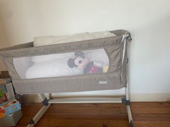 Lit bébé  avec matelas 