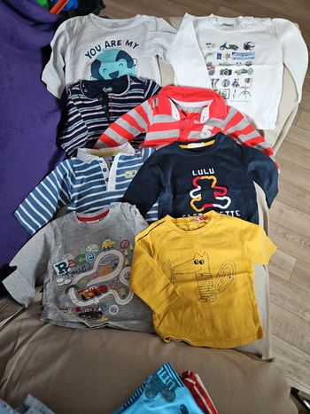 Lot de 11 tshirts/polos 12 mois