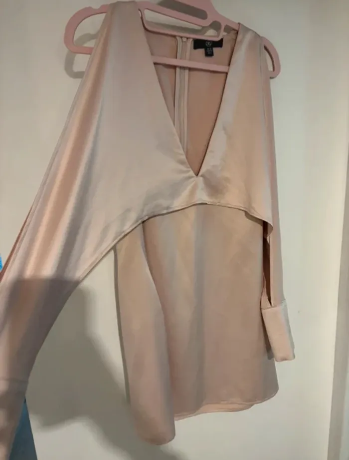 Robe courte nude satinée Missguided – Taille 38 - photo numéro 6