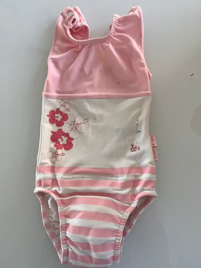 Maillot de bain anti uv couche intégrée