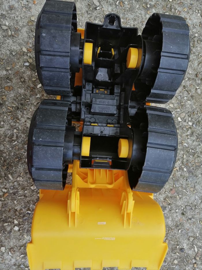 Tractopelle caterpillar - photo numéro 4