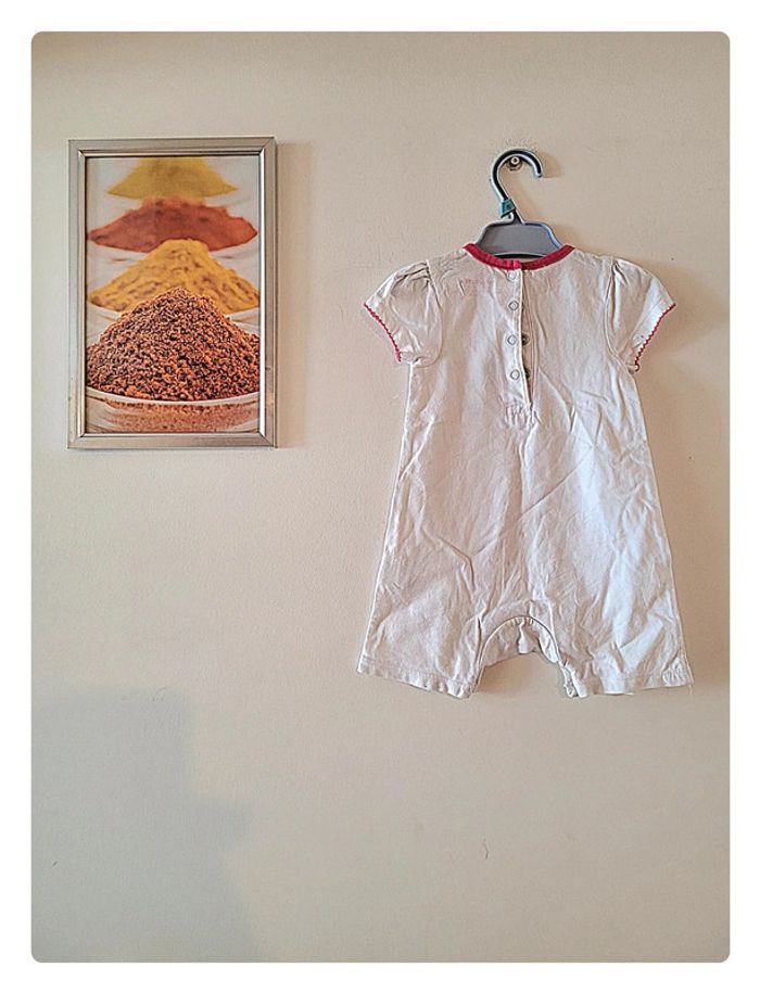 Combi short blanche a motif orchestra Taille 9 mois - photo numéro 5