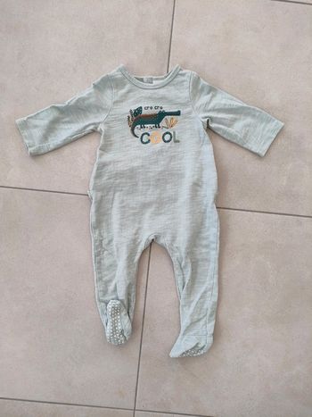 Pyjama croco - Taille 12 mois