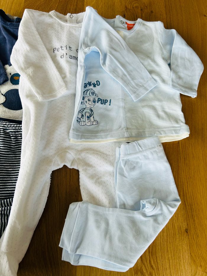 Lot pyjama 6 mois - photo numéro 6