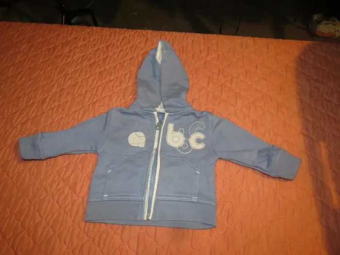 gilet a zippé taille 3 mois - photo numéro 2