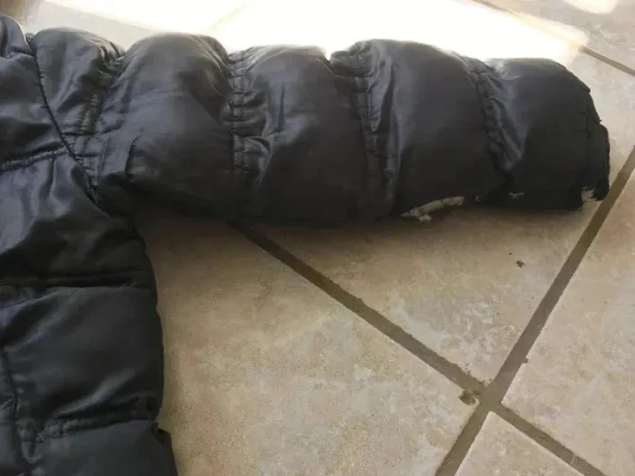 🧥 Blouson hiver garçon – 5 ans / 110 cm – Bon état - photo numéro 2