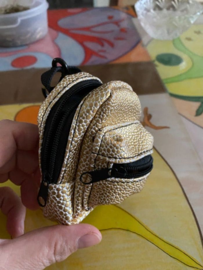 Mini sac à dos en porte clé