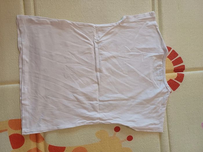Lot t-shirts 4 ans - photo numéro 12
