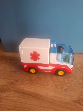 Ambulance playmobil 1 2 3