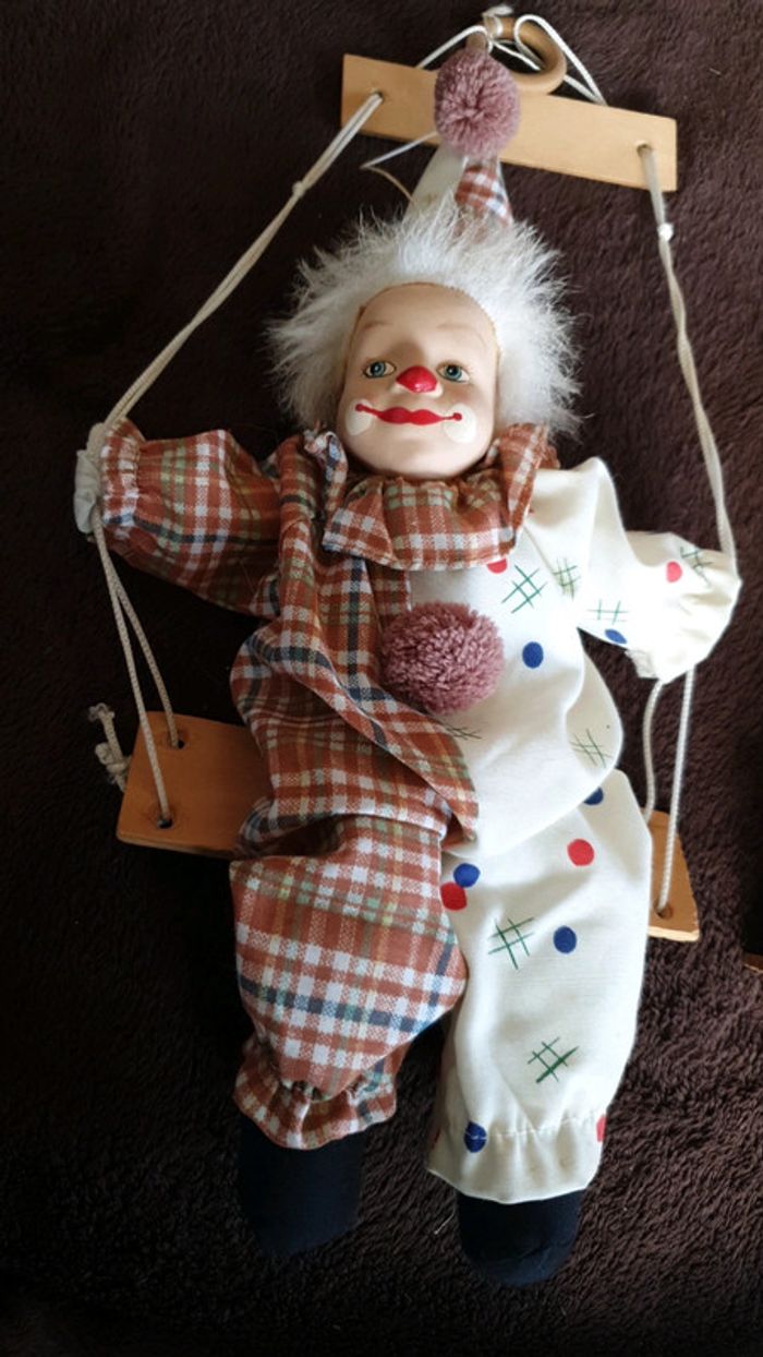 Lot de clowns porcelaine - photo numéro 2