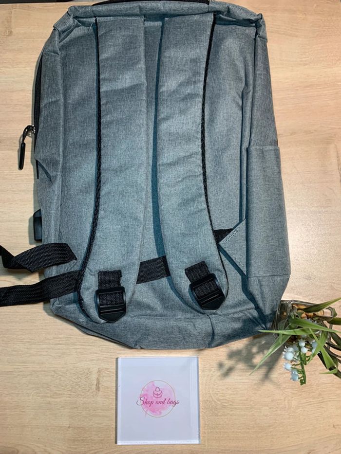 Sac a dos avec port usb interne - photo numéro 9
