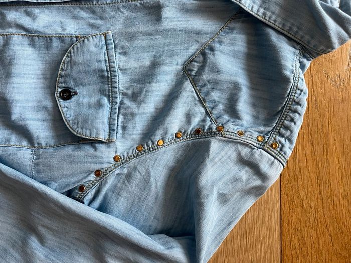 Chemise Sandro effet jean avec détails cloutés – Taille 1 (équiv. S/M) - photo numéro 4