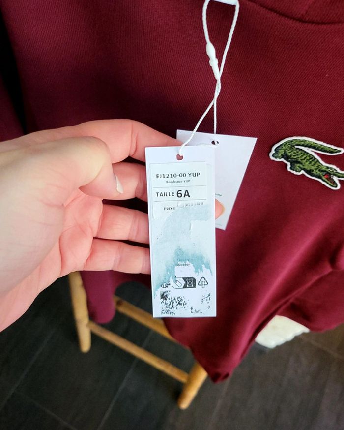 Robe ou sweat long a capuche lacoste neuve taille 6 ans bordeaux/framboise - photo numéro 8