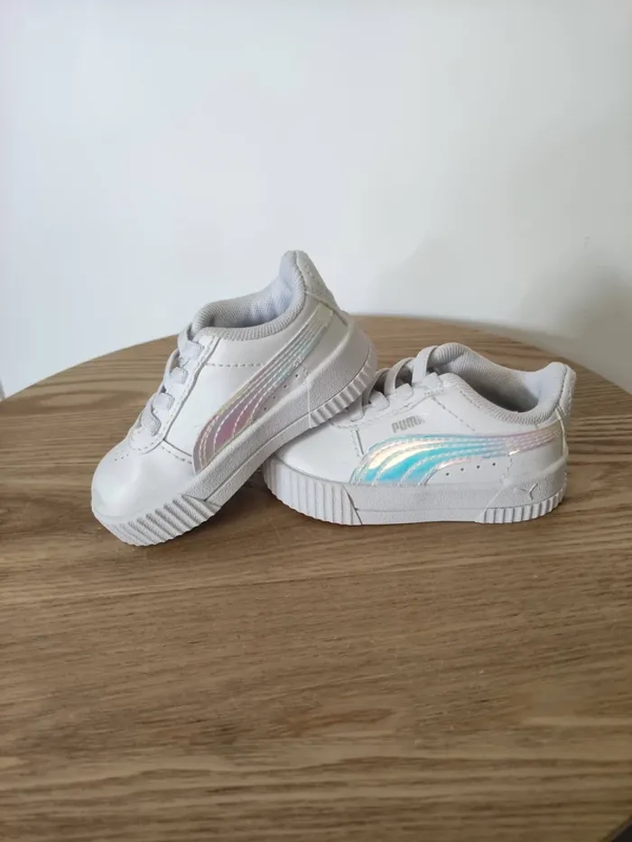 Baskets Puma blanches – Pointure 19 – Bon état