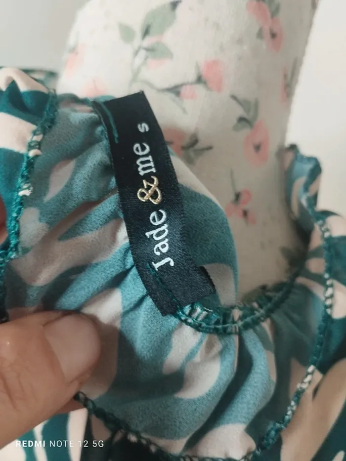 Jolie blouse taille S - photo numéro 6