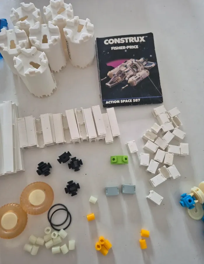 Lot divers pièces construx action space 587, et 6100/6150 - photo numéro 2