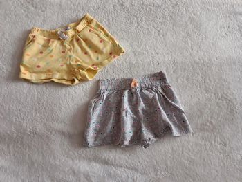 Lot 2 shorts 4 ans